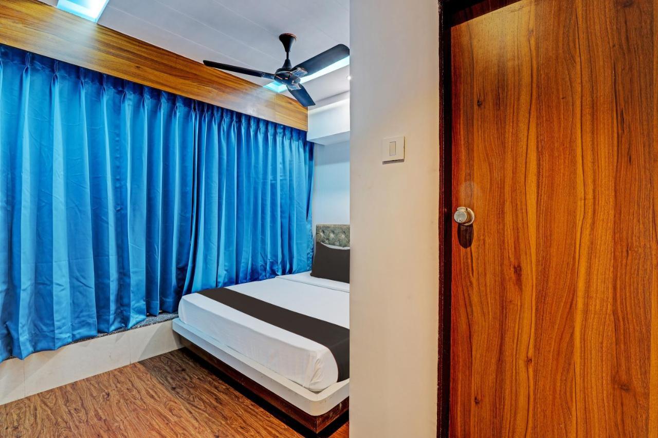 Collection O Hotel Swarg Surate Extérieur photo
