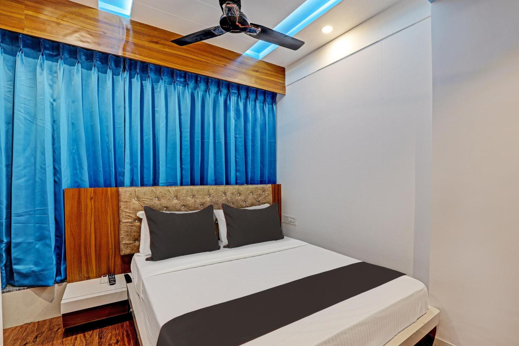 Collection O Hotel Swarg Surate Extérieur photo